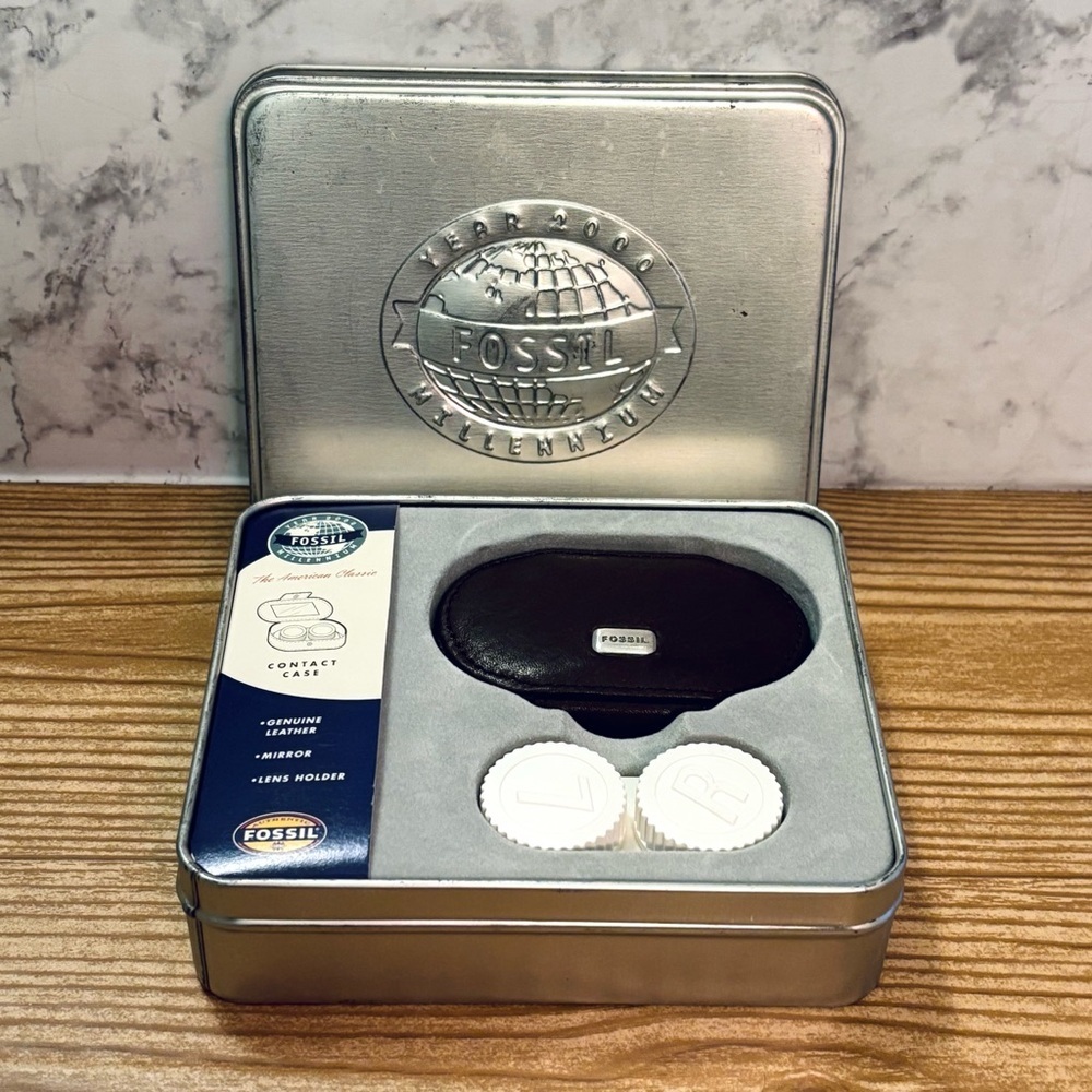 NEW Y2K Fossil Genuine Leather Contact Case with Lens Holder and Mirror